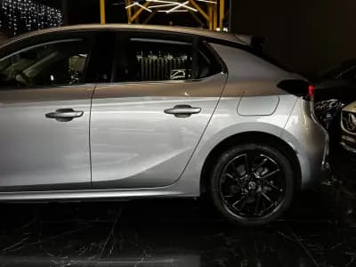 Vendo Opel Corsa-e 2022 - 16490 EUR, 82251 km - AUTO.MOTO.pt