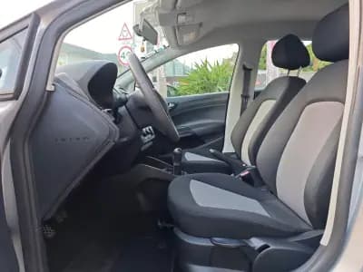 Vendo SEAT Ibiza 2016 - 10900 EUR, 80000 km - AUTO.MOTO.pt