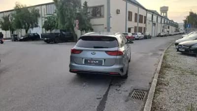 Vendo Kia Ceed SW 2018 - 12890 EUR, 154828 km - AUTO.MOTO.pt