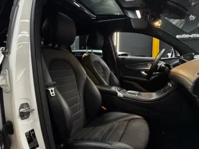 Vendo Mercedes-Benz EQC 2023 - 44990 EUR, 60200 km - AUTO.MOTO.pt