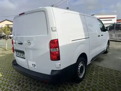 Vendo Opel Vivaro 2022 - 20990 EUR, 103818 km - AUTO.MOTO.pt