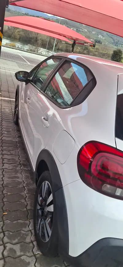 Vendo Citroën C3 2017 - 10000 EUR, 120000 km - AUTO.MOTO.pt
