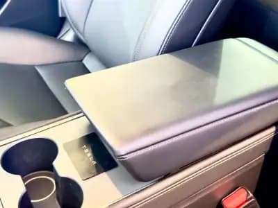 Vendo Tesla Model 3 2022 - 39900 EUR, 40060 km - AUTO.MOTO.pt