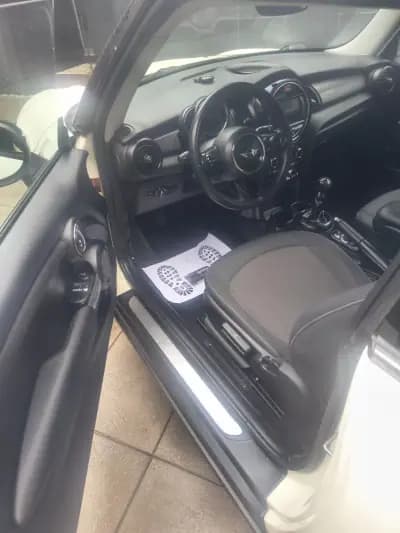 Vendo MINI One 2014 - 10900 EUR, 138000 km - AUTO.MOTO.pt