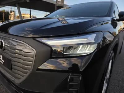 Vendo Audi Q4 e-tron 2022 - 36990 EUR, 56000 km - AUTO.MOTO.pt