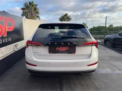 Vendo Skoda Scala 2022 - 15990 EUR, 81100 km - AUTO.MOTO.pt