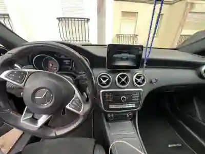Vendo Mercedes-Benz A 180 2016 - 15400 EUR, 170310 km - AUTO.MOTO.pt