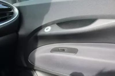 Vendo Fiat 500e C 2022 - 19980 EUR, 10413 km - AUTO.MOTO.pt