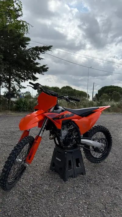 Sell KTM SX 250 F 2025 - 9300 EUR, 18 km - AUTO.MOTO.pt