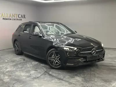 Vendo Mercedes-Benz C 300 2024 - 51990 EUR, 20500 km - AUTO.MOTO.pt