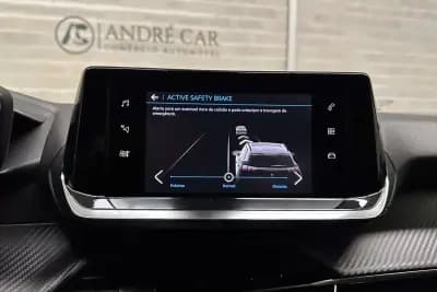 Vendo Peugeot 2008 2023 - 16950 EUR, 58860 km - AUTO.MOTO.pt