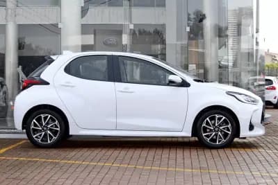 Sell Toyota Yaris 2022 - 21900 EUR, 71200 km - AUTO.MOTO.pt