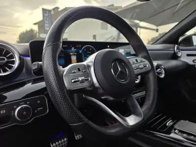 Vendo Mercedes-Benz CLA 180 2020 - 31990 EUR, 97000 km - AUTO.MOTO.pt