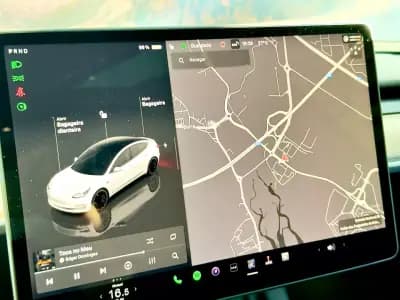 Vendo Tesla Model 3 2022 - 39900 EUR, 40060 km - AUTO.MOTO.pt