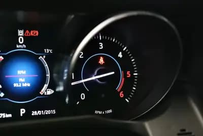 Vendo Jaguar XF 2016 - 25900 EUR, 63375 km - AUTO.MOTO.pt