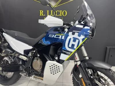 Vendo mota Husqvarna Norden 901 2023 - 14000 EUR, 8407 km - AUTO.MOTO.pt