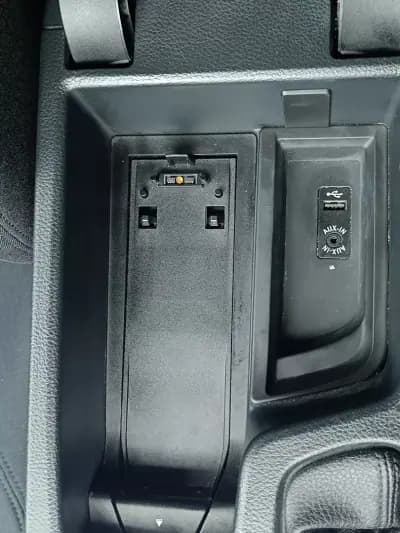 Vendo BMW 318 2012 - 12890 EUR, 205182 km - AUTO.MOTO.pt