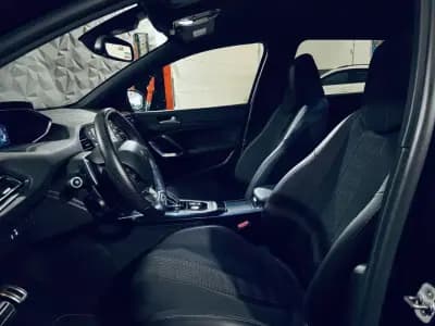 Vendo Peugeot 308 2020 - 23990 EUR, 32813 km - AUTO.MOTO.pt