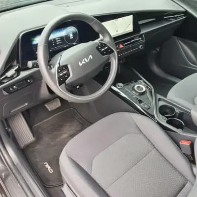 Vendo Kia e-Niro 2023 - 34990 EUR, 23490 km - AUTO.MOTO.pt