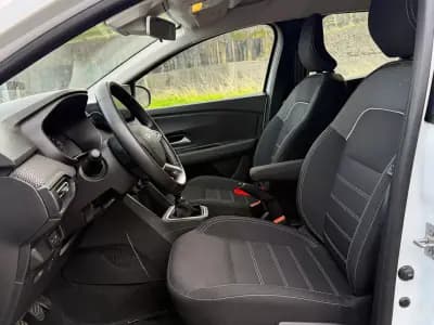 Sell Dacia Sandero 2024 - 15900 EUR, 24000 km - AUTO.MOTO.pt