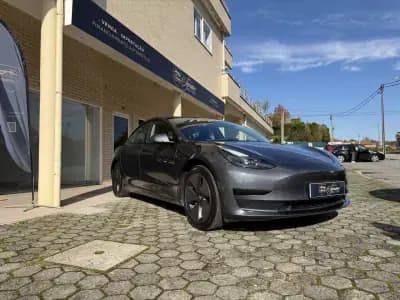 Vendo Tesla Model 3 2022 - 29900 EUR, 95000 km - AUTO.MOTO.pt