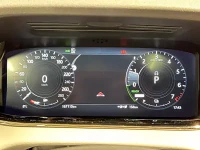 Vendo Land Rover Range Rover Evoque 2021 - 35900 EUR, 67110 km - AUTO.MOTO.pt