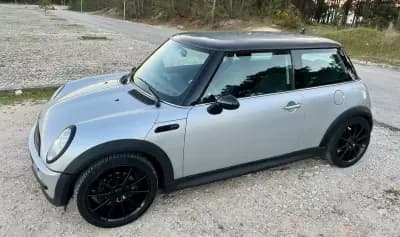 Vendo MINI One 2002 - 5499 EUR, 297000 km - AUTO.MOTO.pt