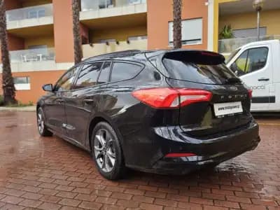 Sell Ford Focus SW 2021 - 19890 EUR, 20000 km - AUTO.MOTO.pt