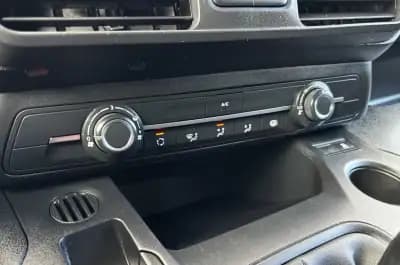 Vendo Peugeot Partner 2020 - 13990 EUR, 135000 km - AUTO.MOTO.pt