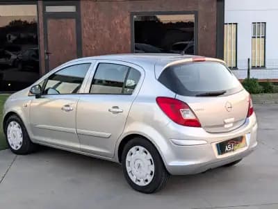 Vendo Opel Corsa 2007 - 2350 EUR, 213920 km - AUTO.MOTO.pt