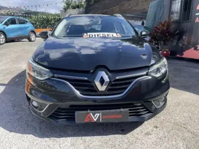 Sell Renault Mégane Sport Tourer 2019 - 17950 EUR, 72574 km - AUTO.MOTO.pt
