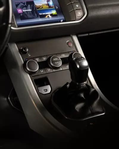 Sell Land Rover Range Rover Evoque 2016 - 20950 EUR, 150000 km - AUTO.MOTO.pt