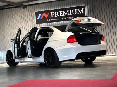 Vendo BMW 318 2011 - 15990 EUR, 230500 km - AUTO.MOTO.pt