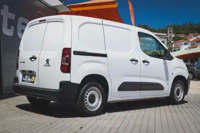 Vendo Peugeot Partner 1.6 BlueHDi Style 2019 - 12500 EUR, 174520 km - AUTO.MOTO.pt