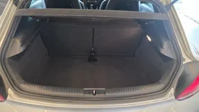 Vendo Volkswagen Scirocco 2010 - 10900 EUR, 289436 km - AUTO.MOTO.pt