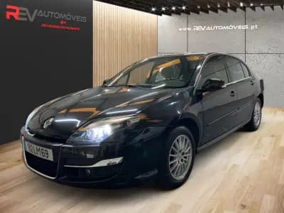 Vendo Renault Laguna 2011 - 5950 EUR, 215000 km - AUTO.MOTO.pt