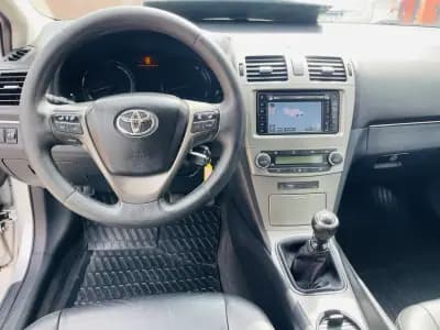 Vendo Toyota Avensis 2010 - 8950 EUR, 280706 km - AUTO.MOTO.pt