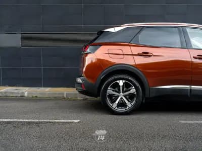 Vendo Peugeot 3008 2018 - 15990 EUR, 154712 km - AUTO.MOTO.pt