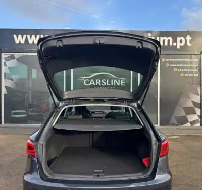 Vendo SEAT Leon ST 2020 - 15700 EUR, 124384 km - AUTO.MOTO.pt