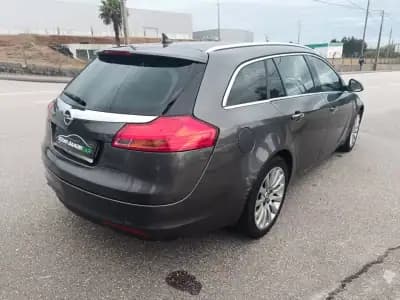Sell Opel Insignia 2010 - 7500 EUR, 206000 km - AUTO.MOTO.pt