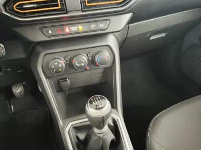 Vendo Dacia Sandero 2022 - 15500 EUR, 126000 km - AUTO.MOTO.pt