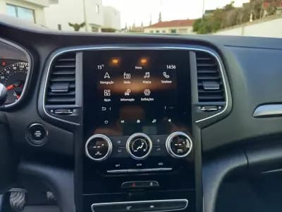 Vendo Renault Mégane 2022 - 14990 EUR, 112100 km - AUTO.MOTO.pt