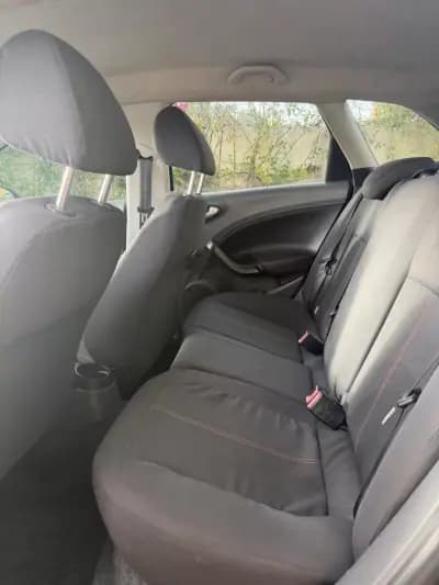 Vendo SEAT Ibiza ST 2010 - 7500 EUR, 203837 km - AUTO.MOTO.pt