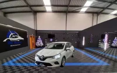 Sell Renault Clio 2021 - 18490 EUR, 45700 km - AUTO.MOTO.pt