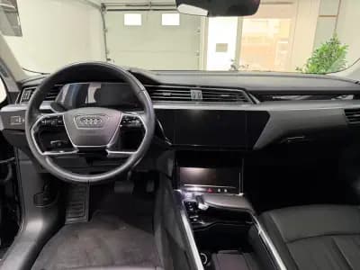 Vendo Audi e-tron 2019 - 27990 EUR, 113000 km - AUTO.MOTO.pt