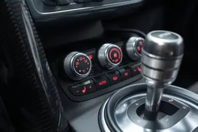 Vendo Audi R8 Coupé 2007 - 74950 EUR, 65000 km - AUTO.MOTO.pt