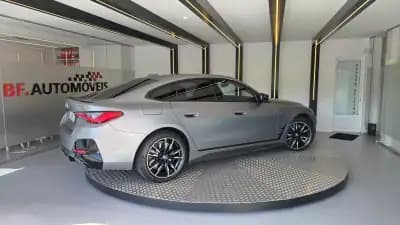 Vendo BMW i4 2022 - 55900 EUR, 33929 km - AUTO.MOTO.pt