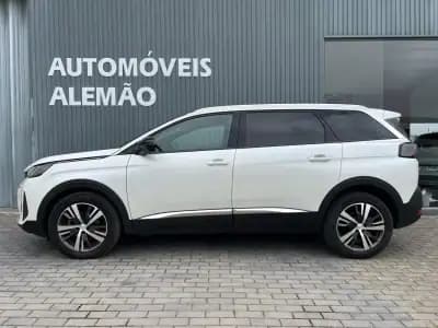 Vendo Peugeot 5008 2024 - 29750 EUR, 32015 km - AUTO.MOTO.pt