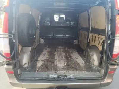 Vendo Mercedes-Benz Vito 2012 - 15900 EUR, 177378 km - AUTO.MOTO.pt