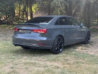 Sell Audi A3 Limousine 2017 - 16990 EUR, 203000 km - AUTO.MOTO.pt